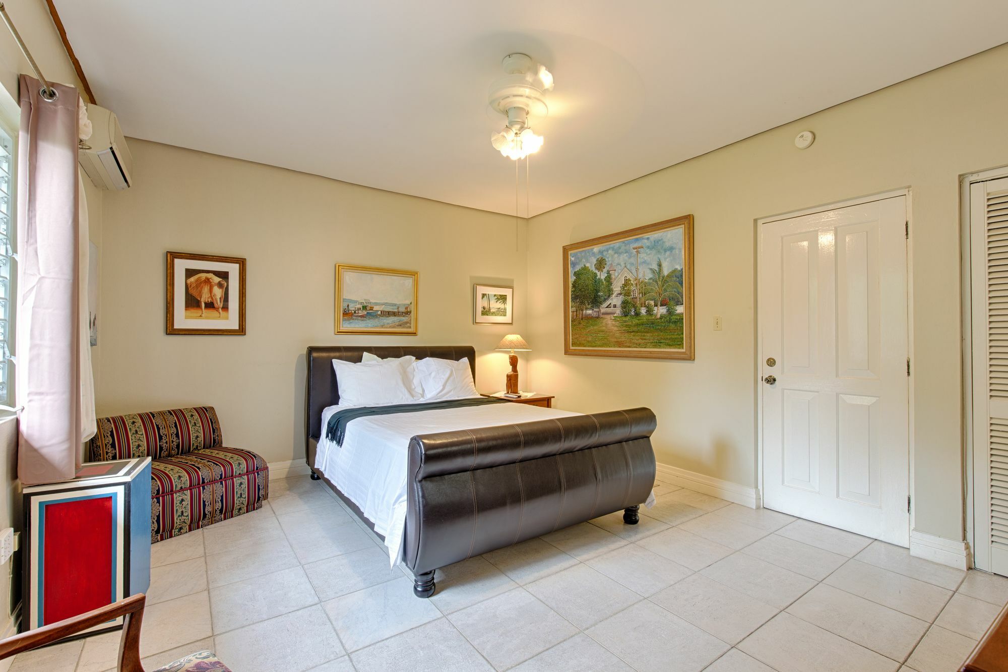 Chester Avenue Guest House Кингстън Екстериор снимка