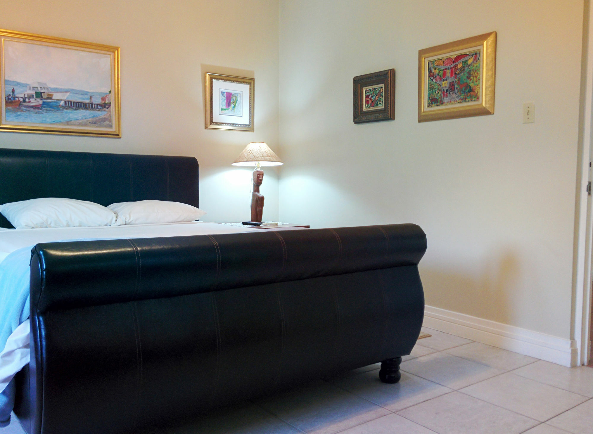 Chester Avenue Guest House Кингстън Екстериор снимка