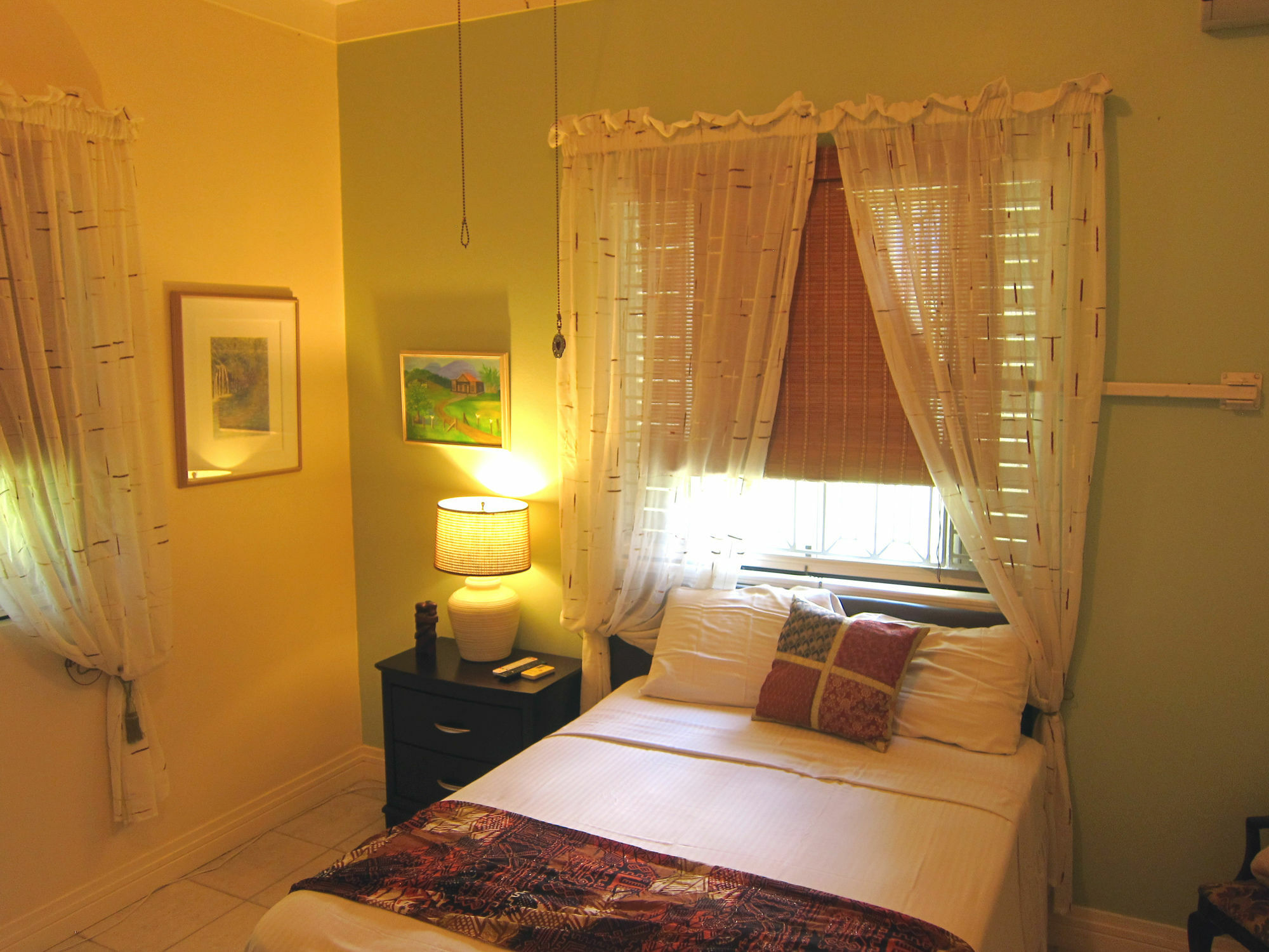 Chester Avenue Guest House Кингстън Екстериор снимка