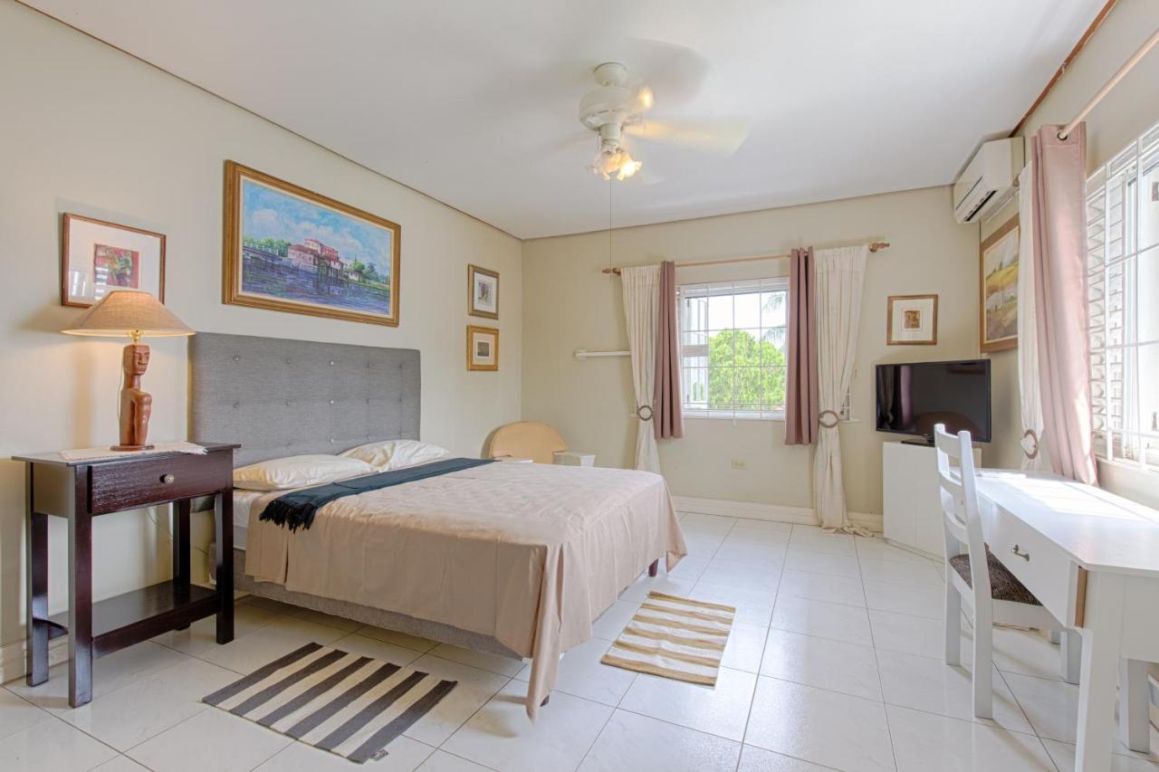 Chester Avenue Guest House Кингстън Екстериор снимка